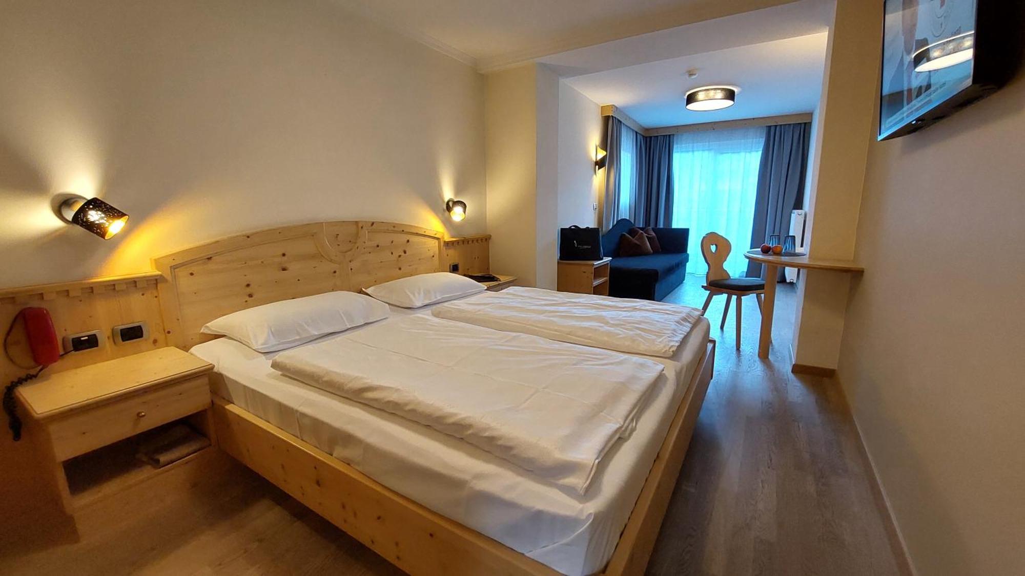Hotel Cristallo Santa Cristina Val Gardena Kültér fotó