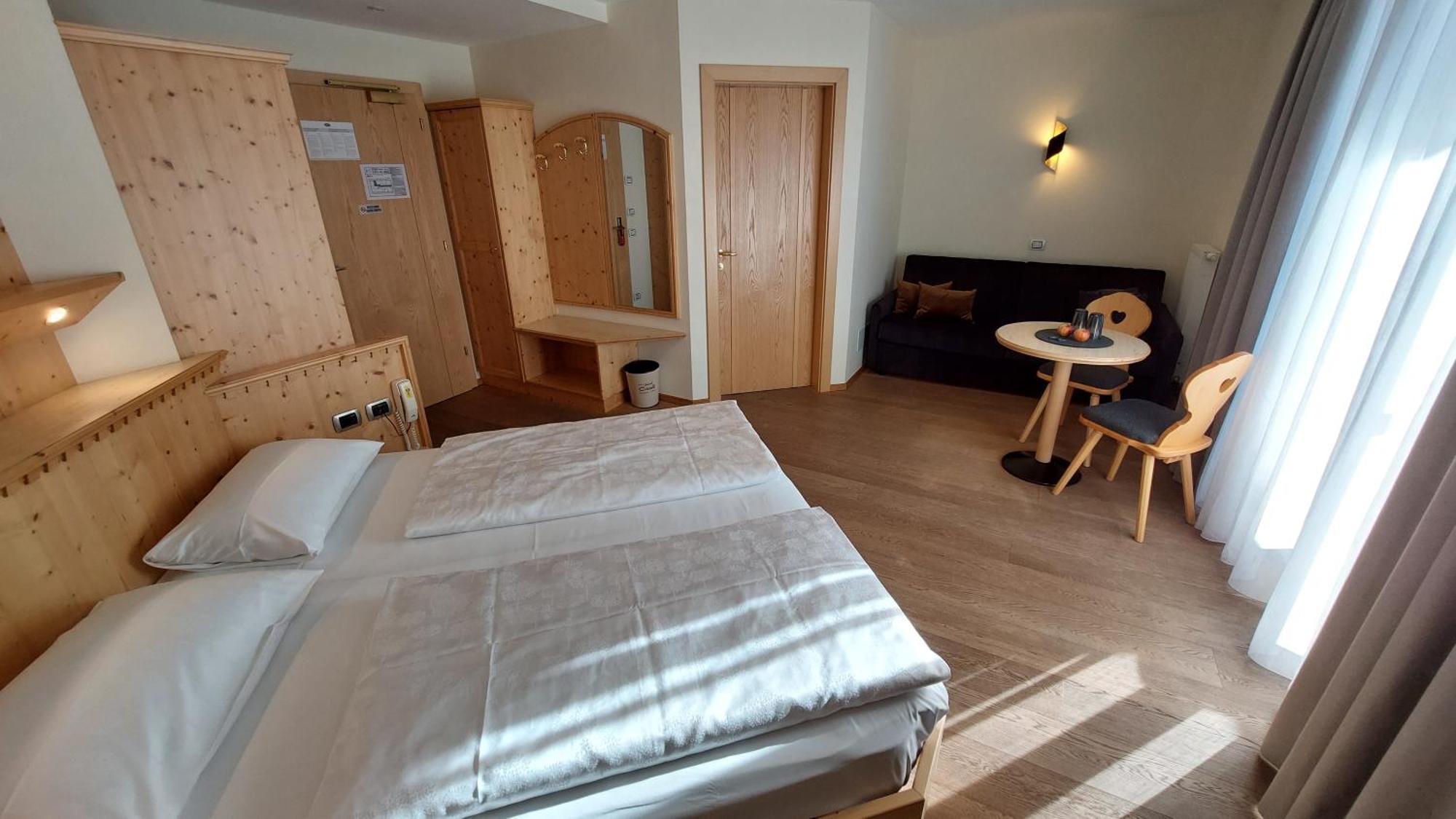 Hotel Cristallo Santa Cristina Val Gardena Kültér fotó