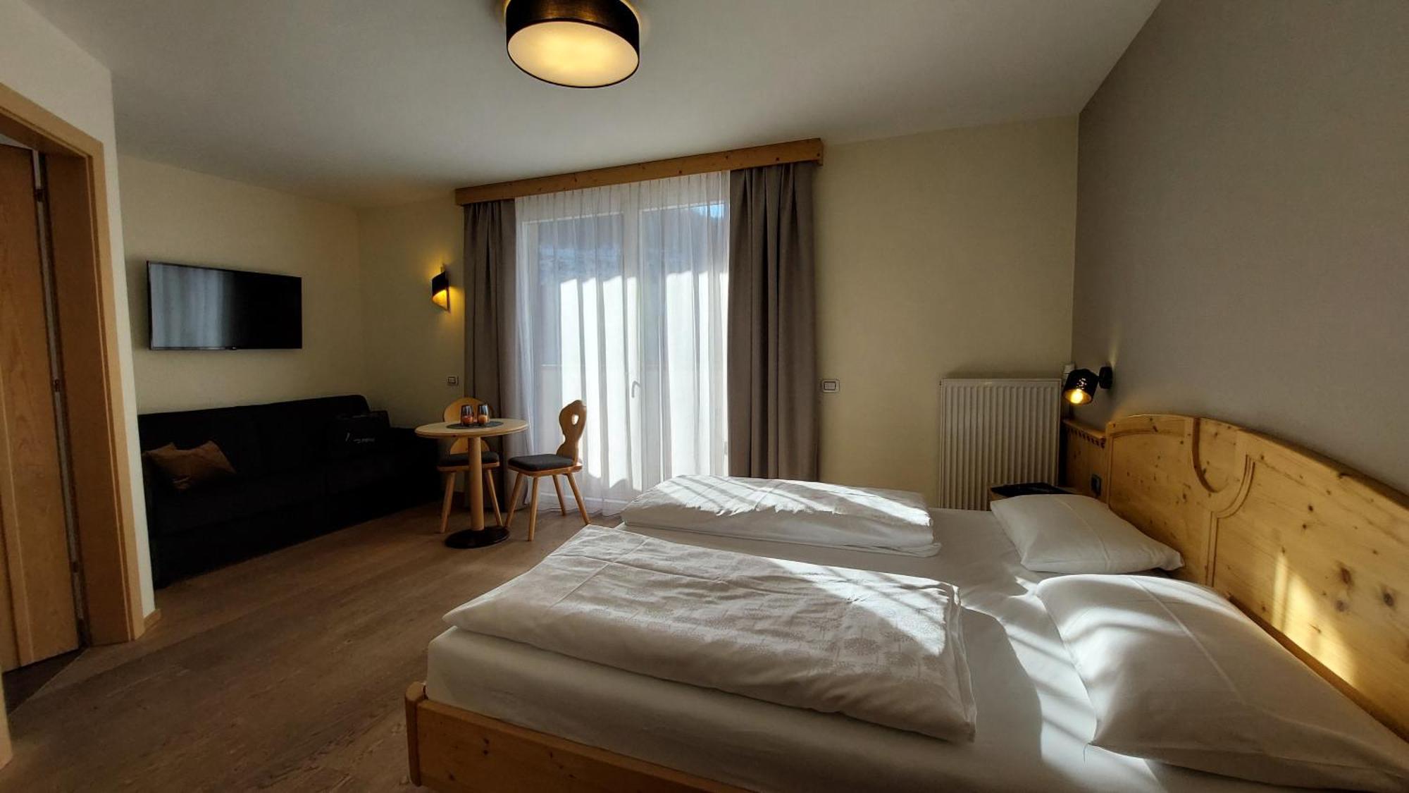 Hotel Cristallo Santa Cristina Val Gardena Kültér fotó