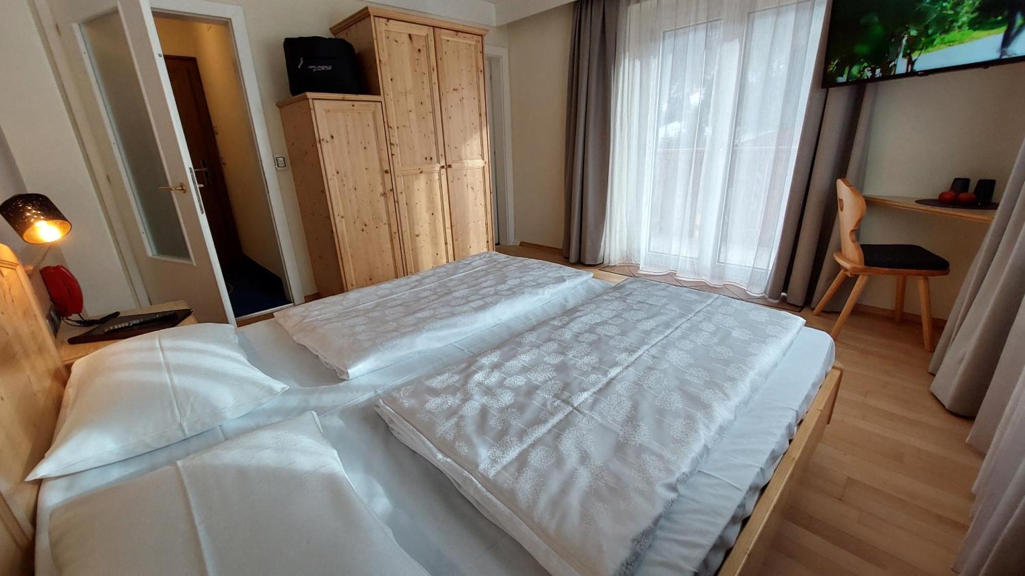 Hotel Cristallo Santa Cristina Val Gardena Kültér fotó