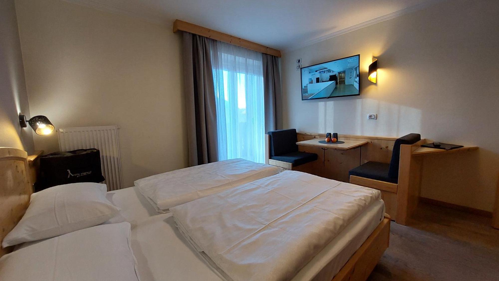 Hotel Cristallo Santa Cristina Val Gardena Kültér fotó